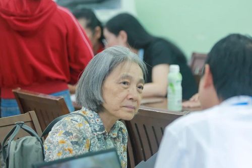 Tân sinh viên 61 tuổi theo đuổi ngành Ngôn ngữ Trung Quốc