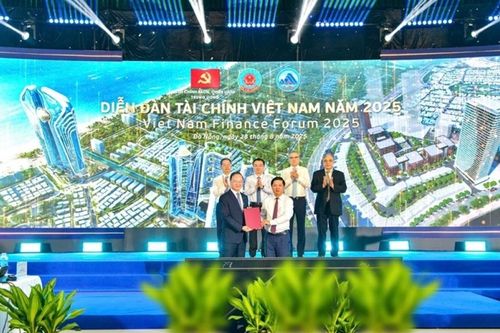 Vietcombank - TP Đà Nẵng đồng hành phát triển dịch vụ tại Trung tâm Tài chính quốc tế Việt Nam