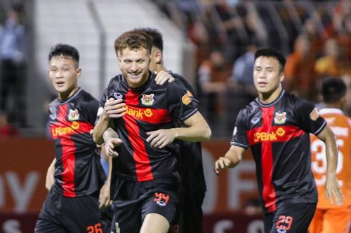 Vòng 3 V.League 2025-2026: Nam Định thắng ngược PVF CAND, tân binh Ninh Bình tiếp tục bay cao