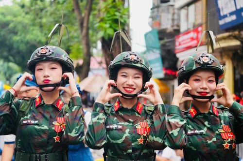 Lộ diện dàn 'nam thần, nữ chính' trong các khối diễu binh, diễu hành A80