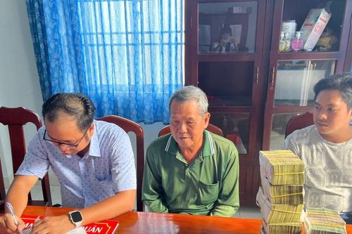 Thông tin chính thức về số tiền ủng hộ người đàn ông cưu mang 'vợ nhặt' ở Đồng Tháp