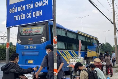 TPHCM tăng cường xử lý 'xe dù, bến cóc' dịp lễ 2/9