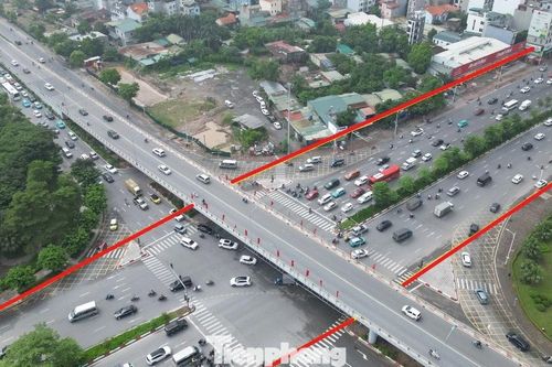 Hà Nội: Thực trạng nút giao thông Cổ Linh sẽ khởi công hầm chui vào ngày 3/9