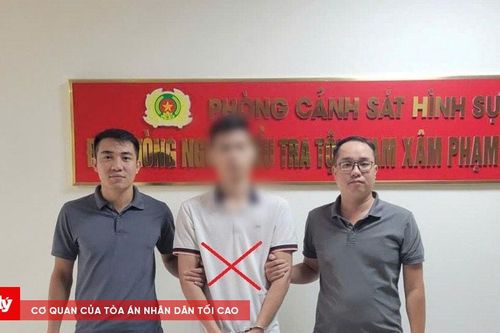 Nhân viên trộm cắp tài sản của quán, mượn xe của bạn mang đi bán