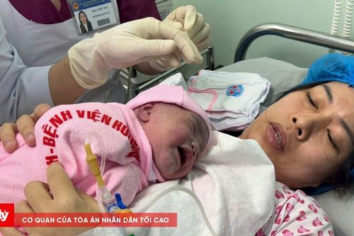 TP. HCM tăng mức thưởng cho phụ nữ sinh đủ hai con