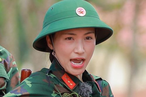 Hòa Minzy hát 'Bắc Bling' ở thao trường, Minh Tú bật khóc ra về