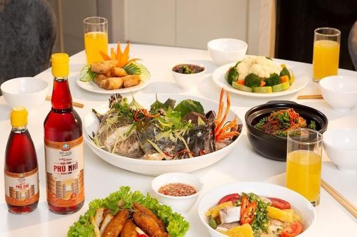 Phú Nhĩ, Uncle Ba- Hương vị đánh thức ký ức nơi xứ người