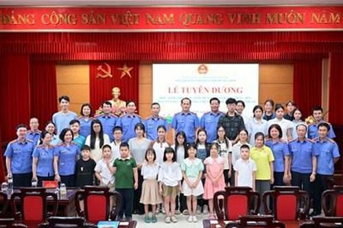 VKSND tỉnh Quảng Ninh tuyên dương con em cán bộ đạt thành tích cao trong học tập