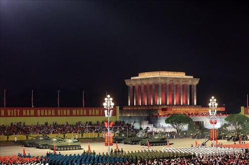 Tự hào Cờ đỏ Sao vàng (Bài cuối)