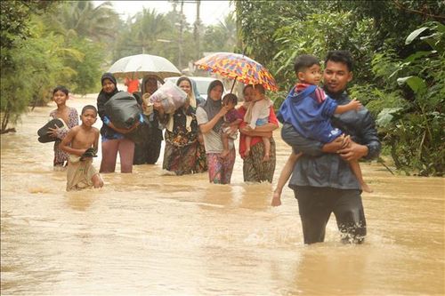 Bão Kajiki gây thiệt hại nặng tại Thái Lan