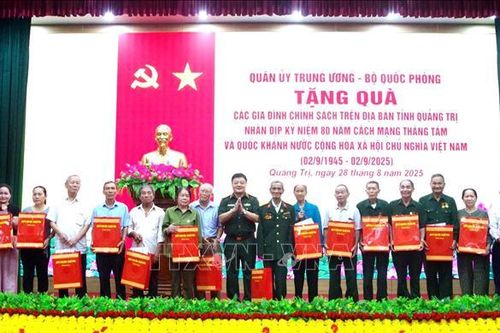 Chăm lo các gia đình chính sách, người có công với cách mạng