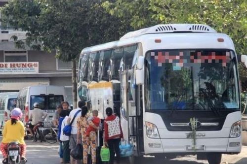 TP.HCM tăng cường phạt nguội tình trạng 'xe dù, bến cóc' dịp lễ