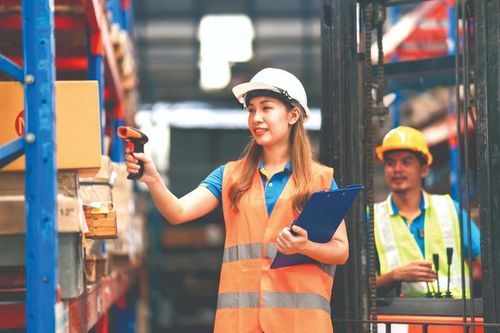 Giải bài toán nhân lực ngành logistics