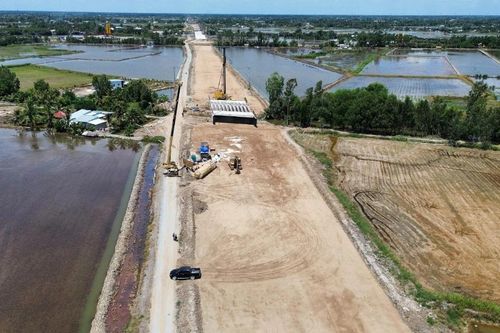 Đồng Nai siết tiến độ dự án trọng điểm, sẽ cấm đấu thầu mới với nhà thầu chậm tiến độ