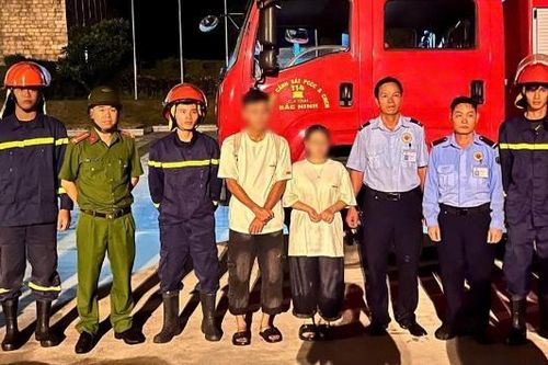 Bắc Ninh: Tìm kiếm thành công 2 du khách bị lạc trên dãy núi Tây Yên Tử