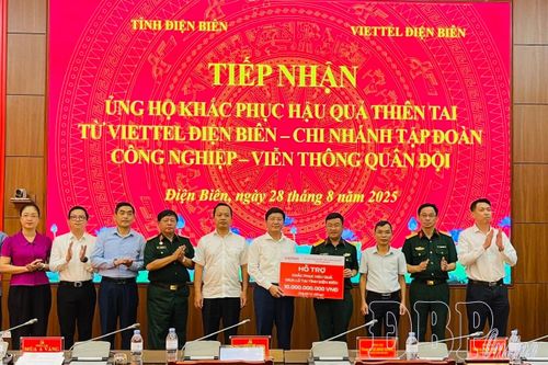 Viettel Điện Biên trao tặng 10 tỷ đồng hỗ trợ khắc phục hậu quả thiên tai
