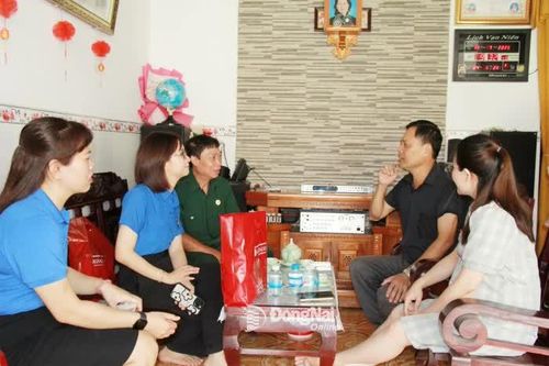 Mỗi Đoàn phường, xã, trường đại học, cao đẳng thực hiện ít nhất một video clip về câu chuyện lịch sử