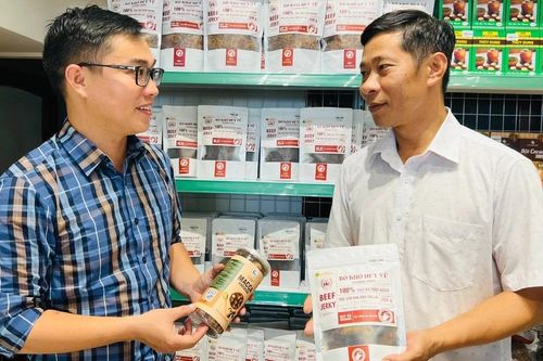 Khai trương cửa hàng trưng bày sản phẩm OCOP Gia Lai ở phường Quy Nhơn