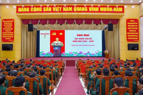 Trường Sĩ quan Thông tin tập huấn cán bộ năm học 2025 - 2026