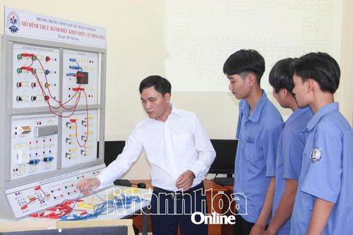 Hướng tới Đại hội đại biểu Đảng bộ tỉnh Khánh Hòa lần thứ I, nhiệm kỳ 2025 - 2030: Nỗ lực trong đào tạo nghề, tạo việc làm mới