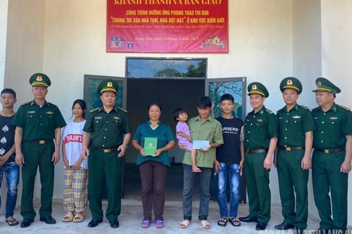Khánh thành và bàn giao công trình 'Xóa nhà tạm, nhà dột nát' tại xã Kiên Mộc