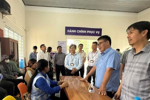 Phó Chủ tịch UBND tỉnh Lâm Đồng Nguyễn Ngọc Phúc làm việc tại xã Tà Hine và Tà Năng