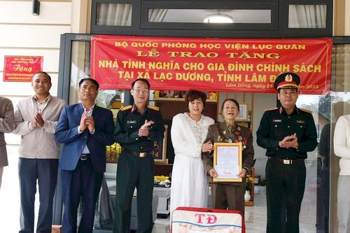 Học viện Lục quân tổ chức các hoạt động đền ơn đáp nghĩa