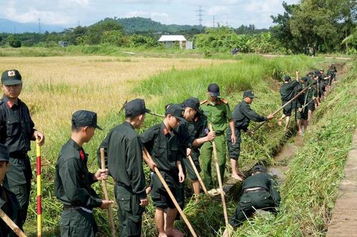 Thiết thực từ những hoạt động trên đường hành quân về cơ sở của Cảnh sát cơ động Lâm Đồng