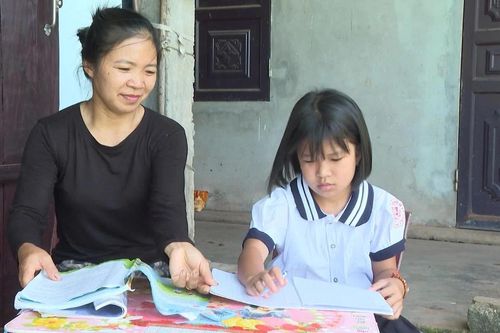 'Mong các con được đến trường học tập…'
