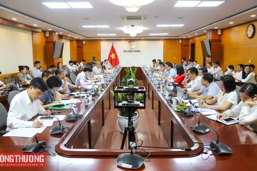Bộ Công Thương làm việc với tỉnh Tuyên Quang về thúc đẩy phát triển thương mại biên giới