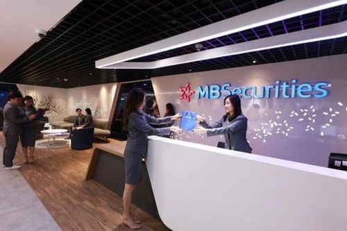 MBBank muốn bán hơn 10% vốn công ty chứng khoán MB