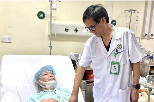 Giải thoát cơn đau đầu khủng khiếp nhiều năm bằng phẫu thuật dây thần kinh số 9, 10 theo phương pháp nội soi