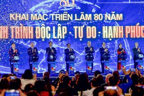 Khai mạc Triển lãm Thành tựu Đất nước chào mừng 80 năm Quốc khánh