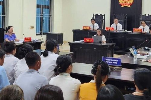 Vụ nữ sinh bị 'đánh hội đồng' gãy đốt sống cổ: Nguyên nhân nhói lòng