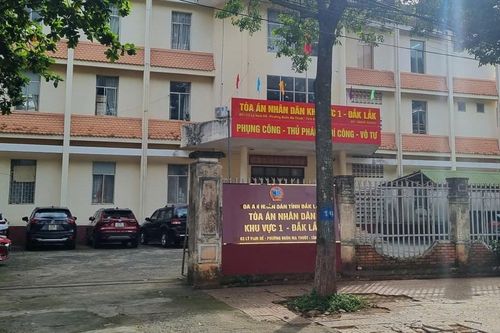 Tạm giữ cựu Phó chánh án khu vực 1 tỉnh Đắk Lắk