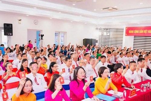 Hà Nội hoàn thành đại hội đảng bộ cấp trên cơ sở vượt tiến độ