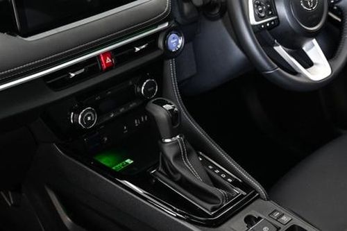 Toyota Vios Hybrid 2025 ra mắt giá 503 triệu đồng: Đối thủ dễ Honda City, Hyundai Accent mất lợi thế