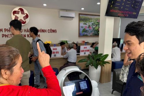 Chuyển đổi công nghệ số: Tăng chất lượng phục vụ dân