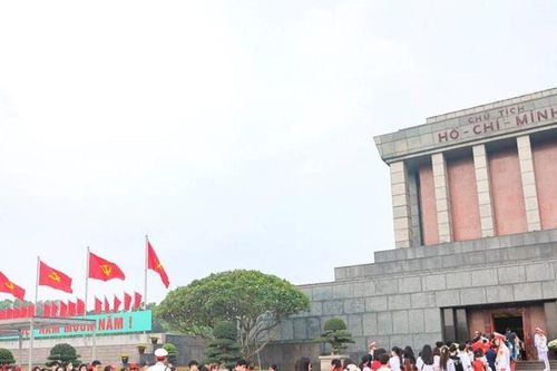 Di chúc của Chủ tịch Hồ Chí Minh: Việc đầu tiên là việc con người