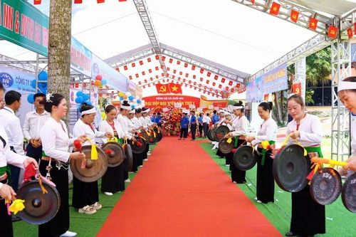 Ngân nga cồng chiêng nơi bản Mường
