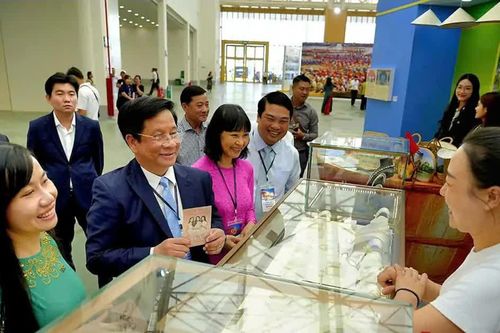 An Giang tìm kiếm cơ hội hợp tác tại Triển lãm thành tựu kinh tế - xã hội