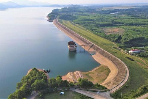 Biểu tượng của ý Đảng, lòng dân và khát vọng đổi đời