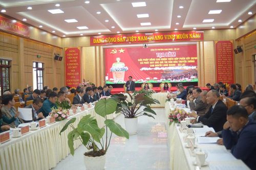 Xây dựng và phát huy các giá trị văn hóa truyền thống con người Lang Biang - Đà Lạt