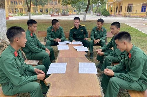 Chế độ nghỉ phép đối với hạ sĩ quan, binh sĩ phục vụ tại ngũ