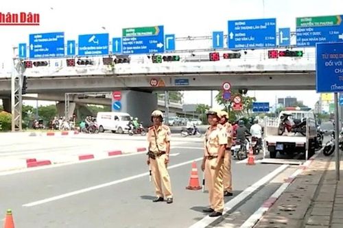 TP Hồ Chí Minh: Tăng cường kiểm tra, xử lý xe dù bến cóc trong dịp lễ 2/9