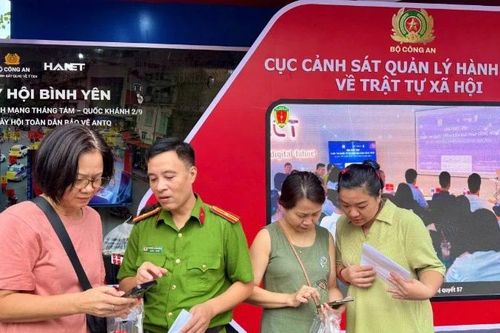 Hướng dẫn người dân tích hợp tài khoản an sinh nhận quà của Chính phủ dịp 2/9