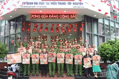 Đà Nẵng: 100 nghìn phụ san mừng 80 năm Quốc khánh sẵn sàng đến tay độc giả