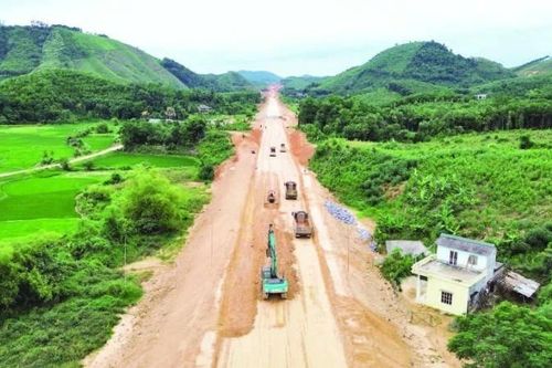 Đẩy nhanh tiến độ thi công tuyến cao tốc Tuyên Quang-Hà Giang