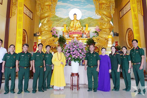 Lực lượng vũ trang TP Hồ Chí Minh tăng cường đoàn kết với các tôn giáo