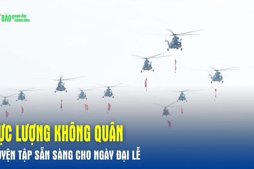 Lực lượng không quân luyện tập sẵn sàng cho ngày đại lễ